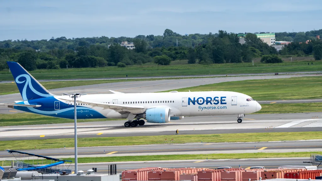 LN-LNO · Boeing 787-9 at John F. Kennedy International Airport (photo 2 of 3)
