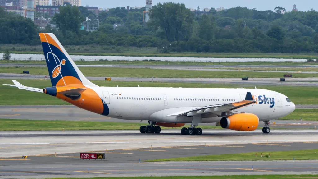 YR-KID · Airbus A330-200 at John F. Kennedy International Airport (photo 3 of 5)