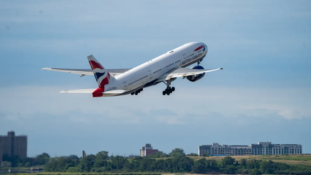 G-VIIC · Boeing 777-200 at John F. Kennedy International Airport (photo 2 of 2)