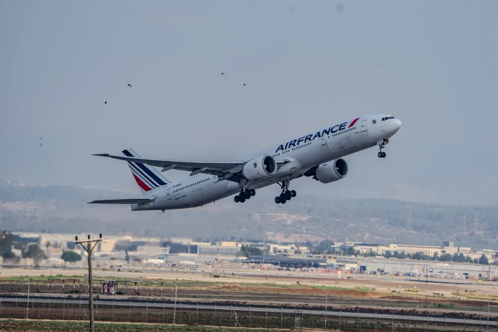 F-GZNJ · Boeing 777-300ER at Ben Gurion International Airport (photo 7 of 8)