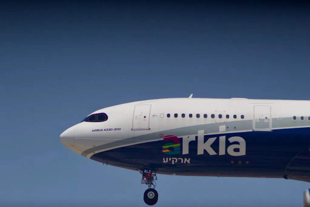 9H-ALC · Airbus A330-200 at Ben Gurion International Airport