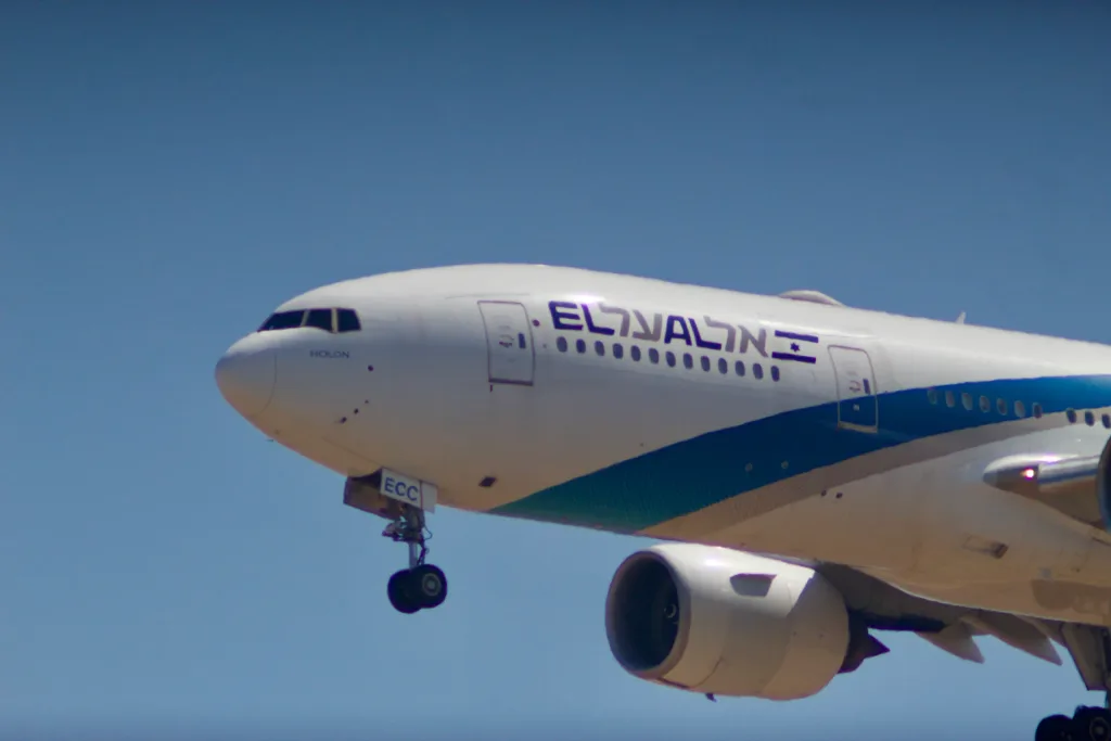 4X-ECC · Boeing 777-200 at Ben Gurion International Airport