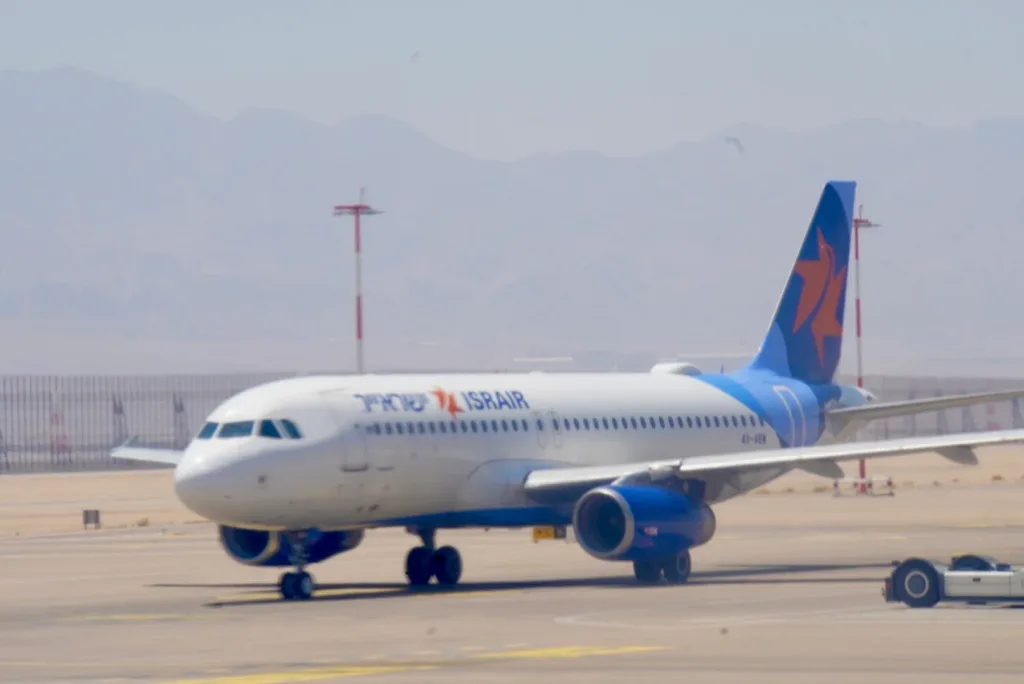 4X-ABW · Airbus A320 at Ramon International Airport (photo 2 of 4)