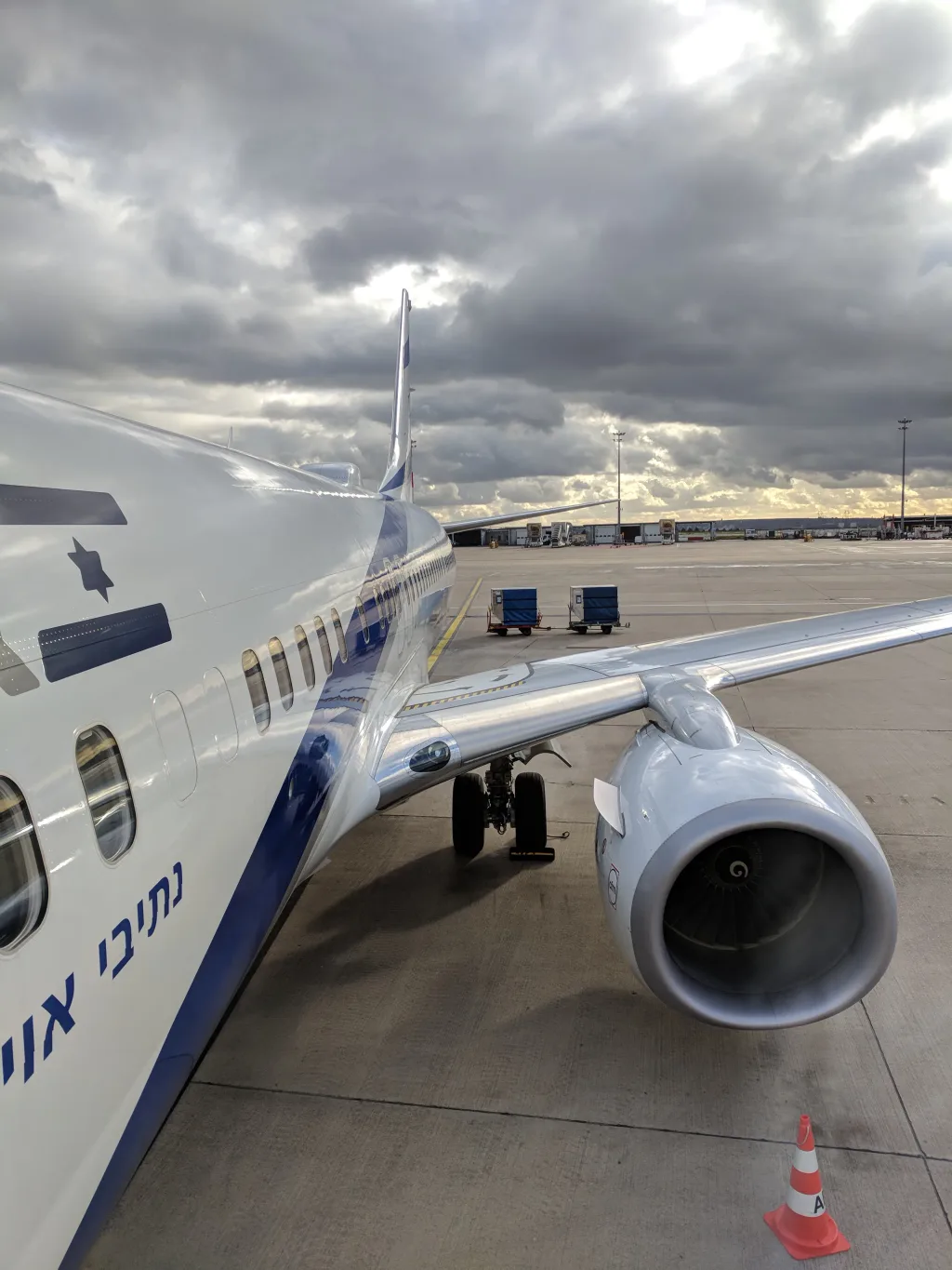 EL-AL at Charles de Gaulle International Airport
