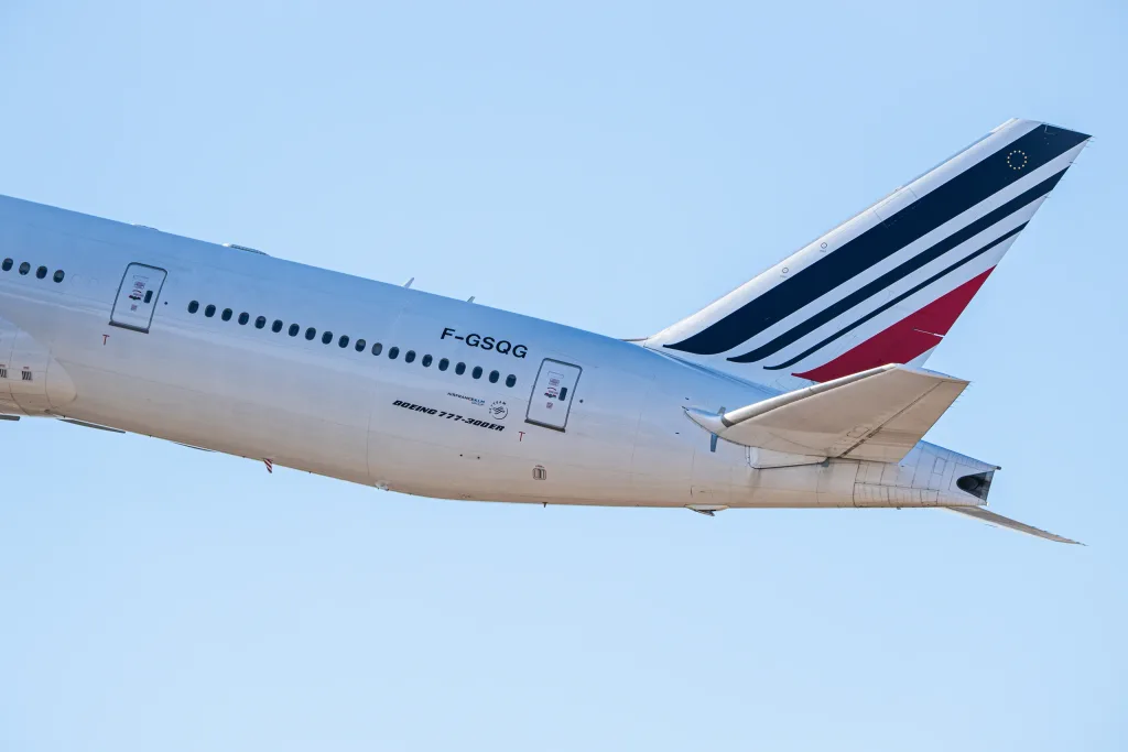 F-GSQG · Boeing 777-300 at Ben Gurion International Airport (photo 3 of 4)