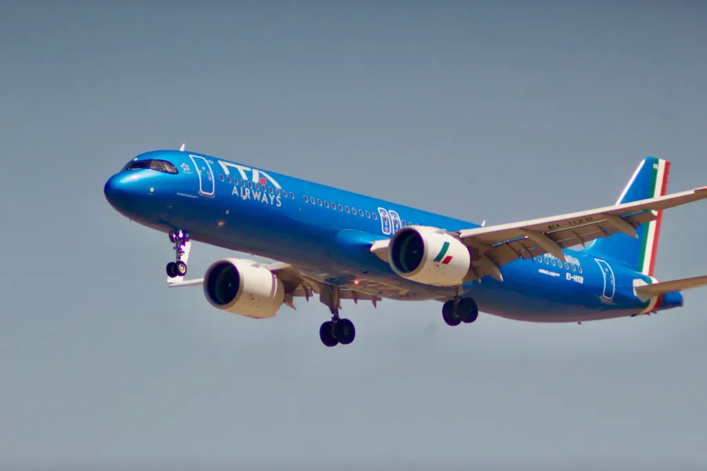 EI-HXB · Airbus A320 at Ben Gurion International Airport