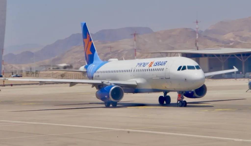 4X-ABW · Airbus A320 at Ramon International Airport (photo 3 of 4)