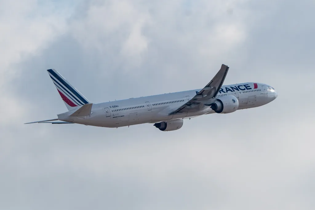 F-GZNJ · Boeing 777-300ER at Ben Gurion International Airport (photo 6 of 8)