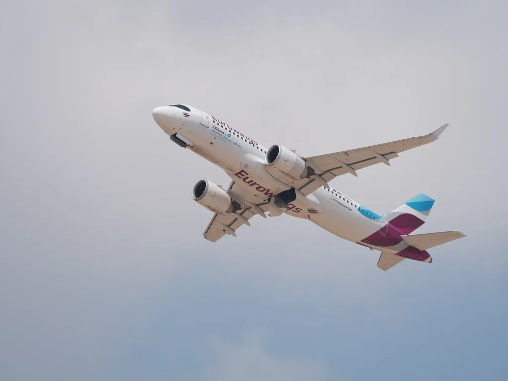 D-AENG · Airbus A320-251N at Ben Gurion International Airport (photo 2 of 2)