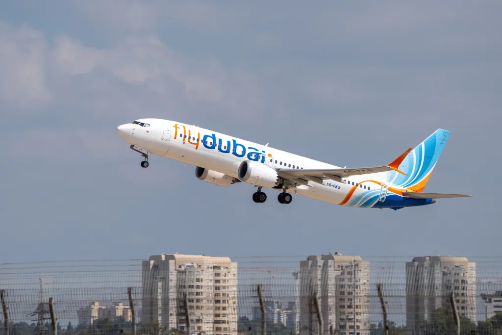 A6-FKS · Boeing 737 at Ben Gurion International Airport (photo 2 of 2)