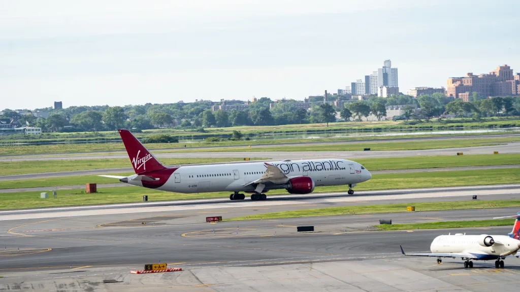 G-VZIG · Boeing 787-9 at John F. Kennedy International Airport (photo 2 of 2)
