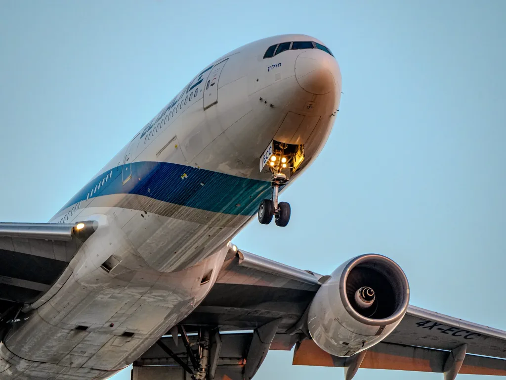 4X-ECC · Boeing 777-200 at Ben Gurion International Airport (photo 2 of 4)