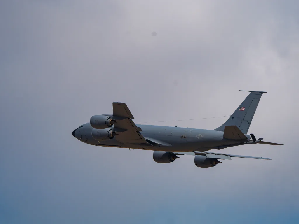Military aircraft at Ben Gurion International Airport (photo 2 of 2)