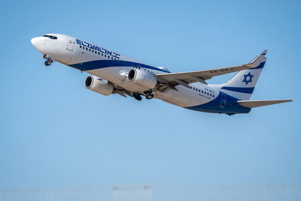 4X-EKJ · Boeing 737 at Ben Gurion International Airport (photo 3 of 3)