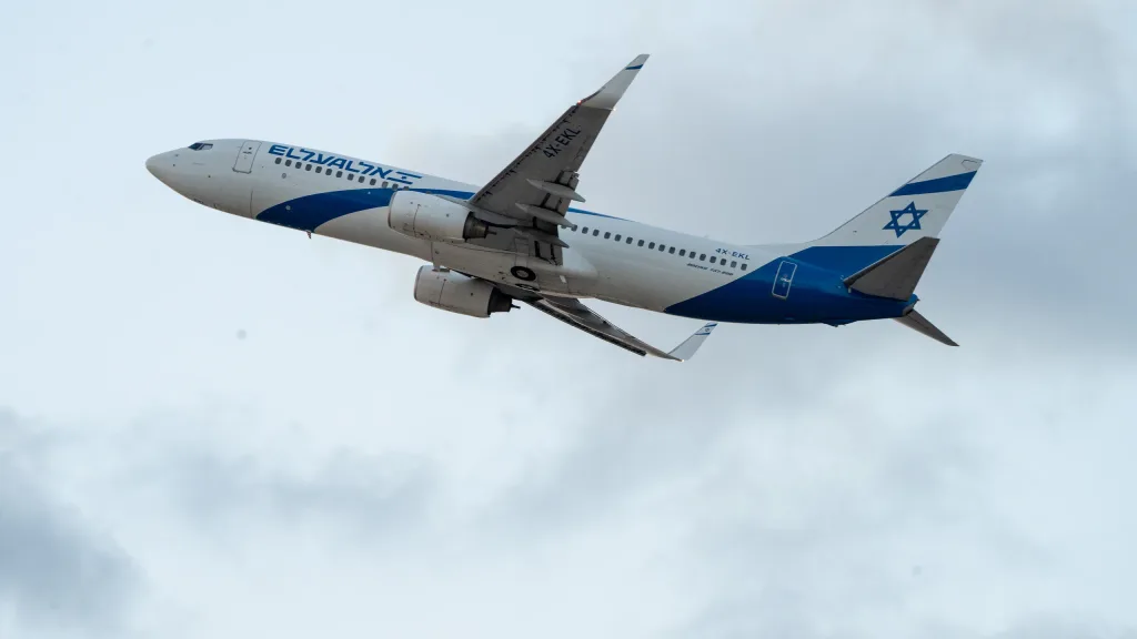 4X-EKL · Boeing 737 at Ben Gurion International Airport