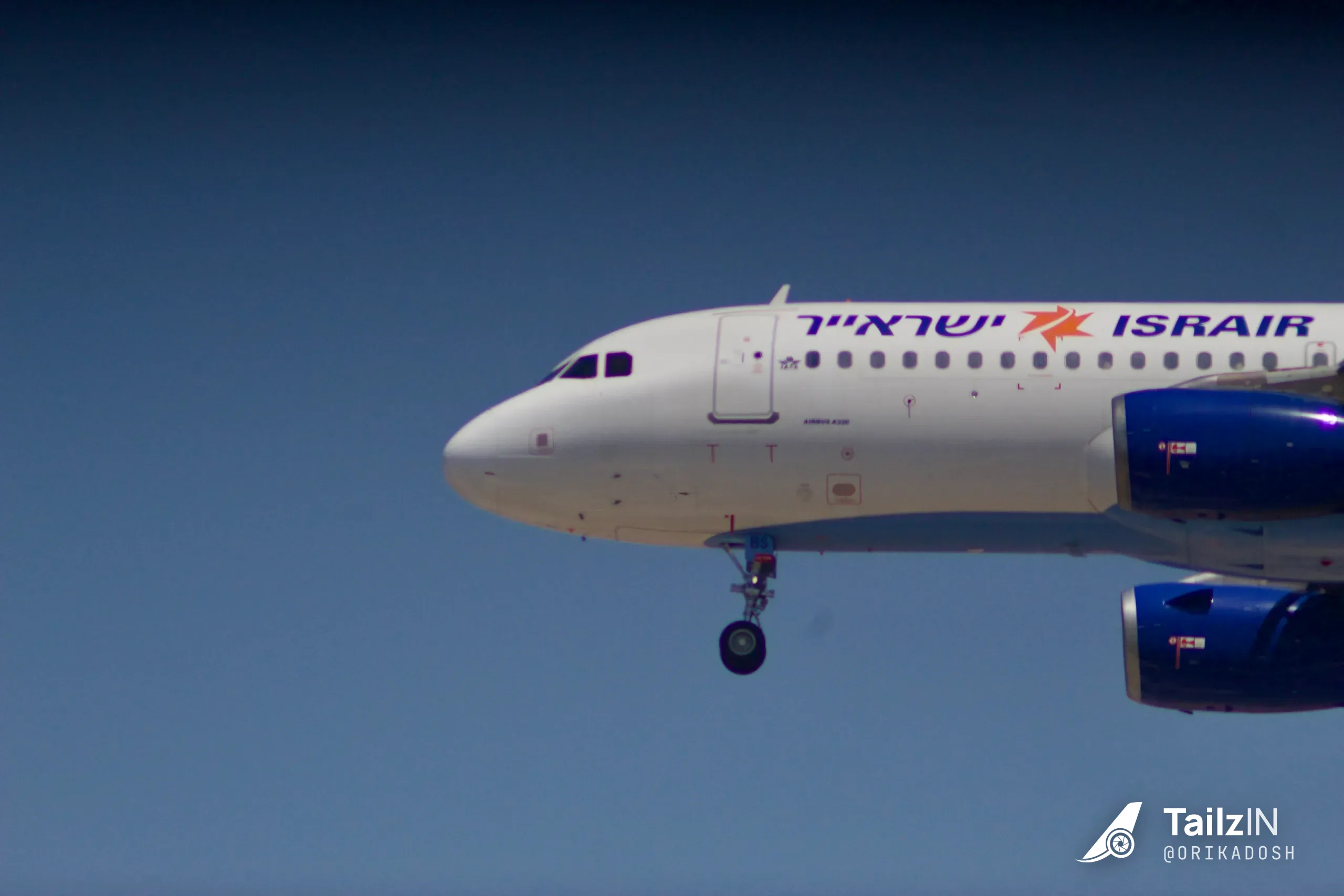 4X-ABS · Airbus a320-232 at Ben Gurion International Airport (photo 5 of 8)