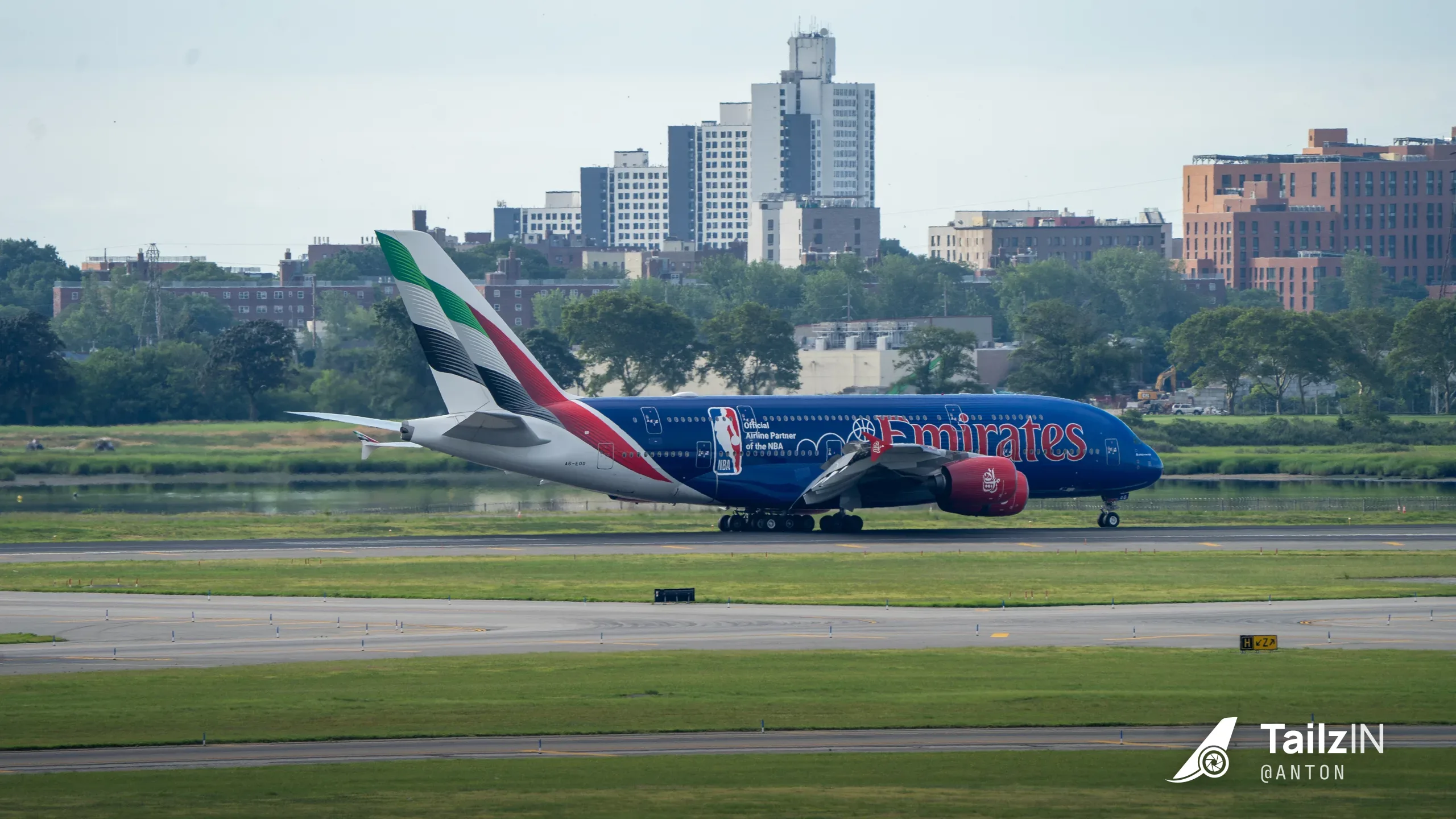 A6-EOD · Airbus A380-800 at John F. Kennedy International Airport (photo 6 of 6)