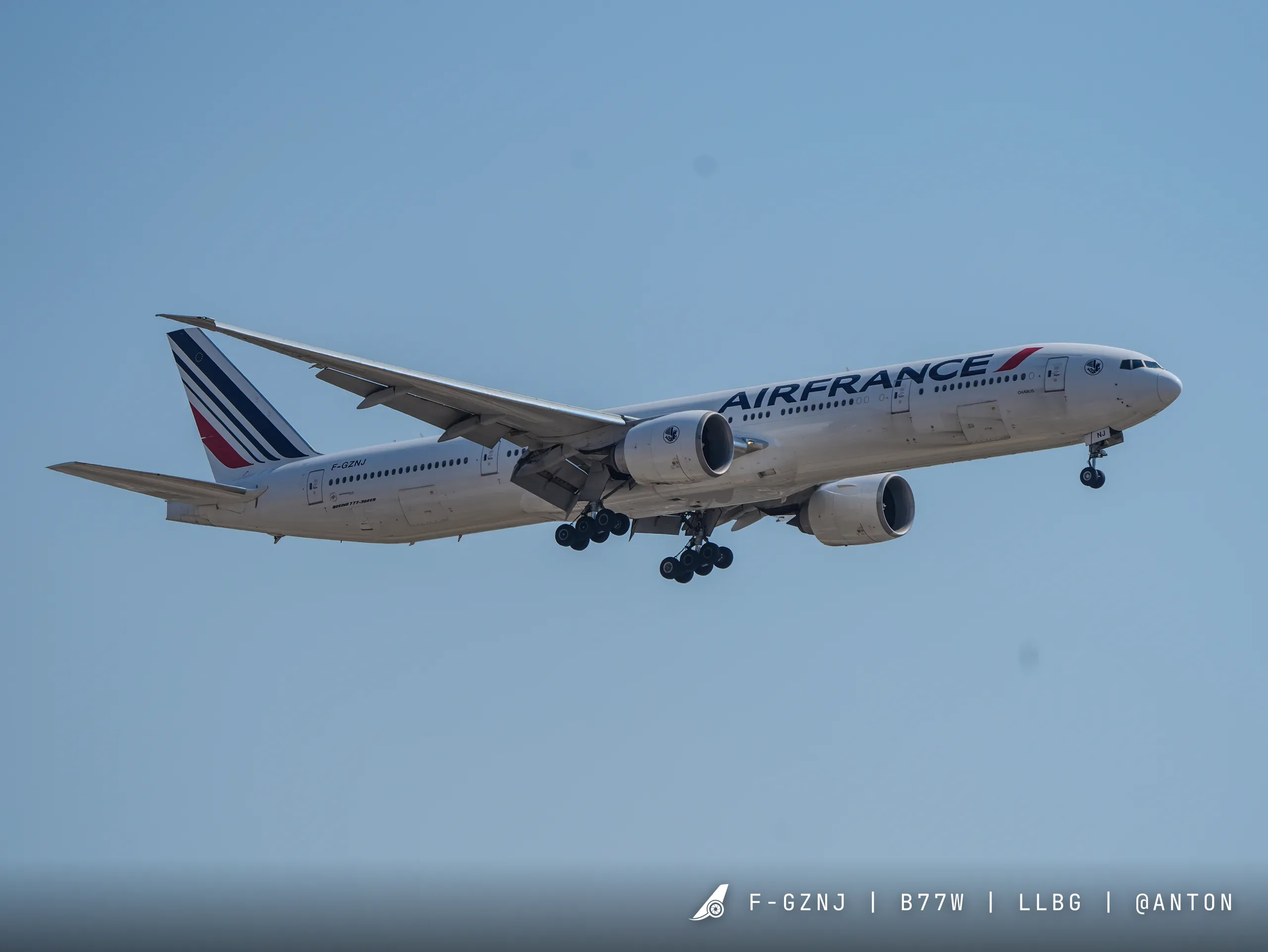 F-GZNJ · Boeing 777-300ER at Ben Gurion International Airport (photo 4 of 8)