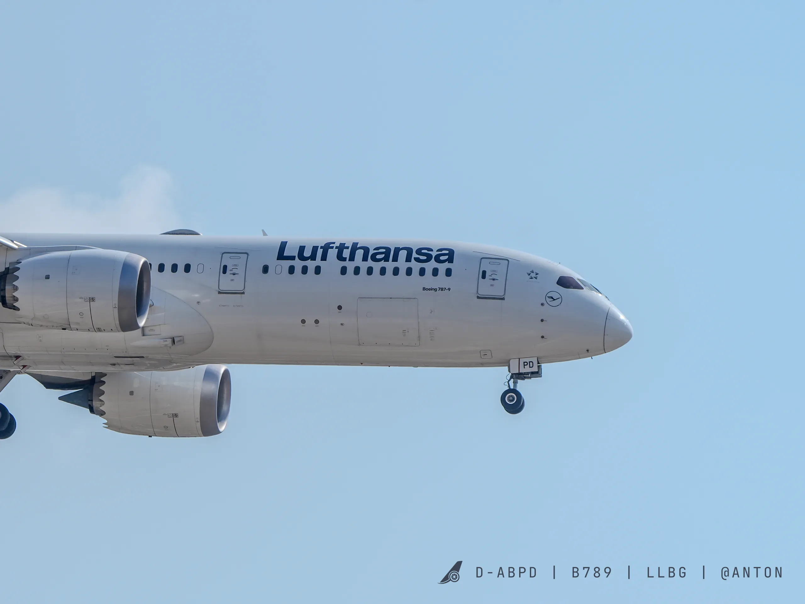 D-ABPD · Boeing 787-9 at Ben Gurion International Airport (photo 3 of 8)