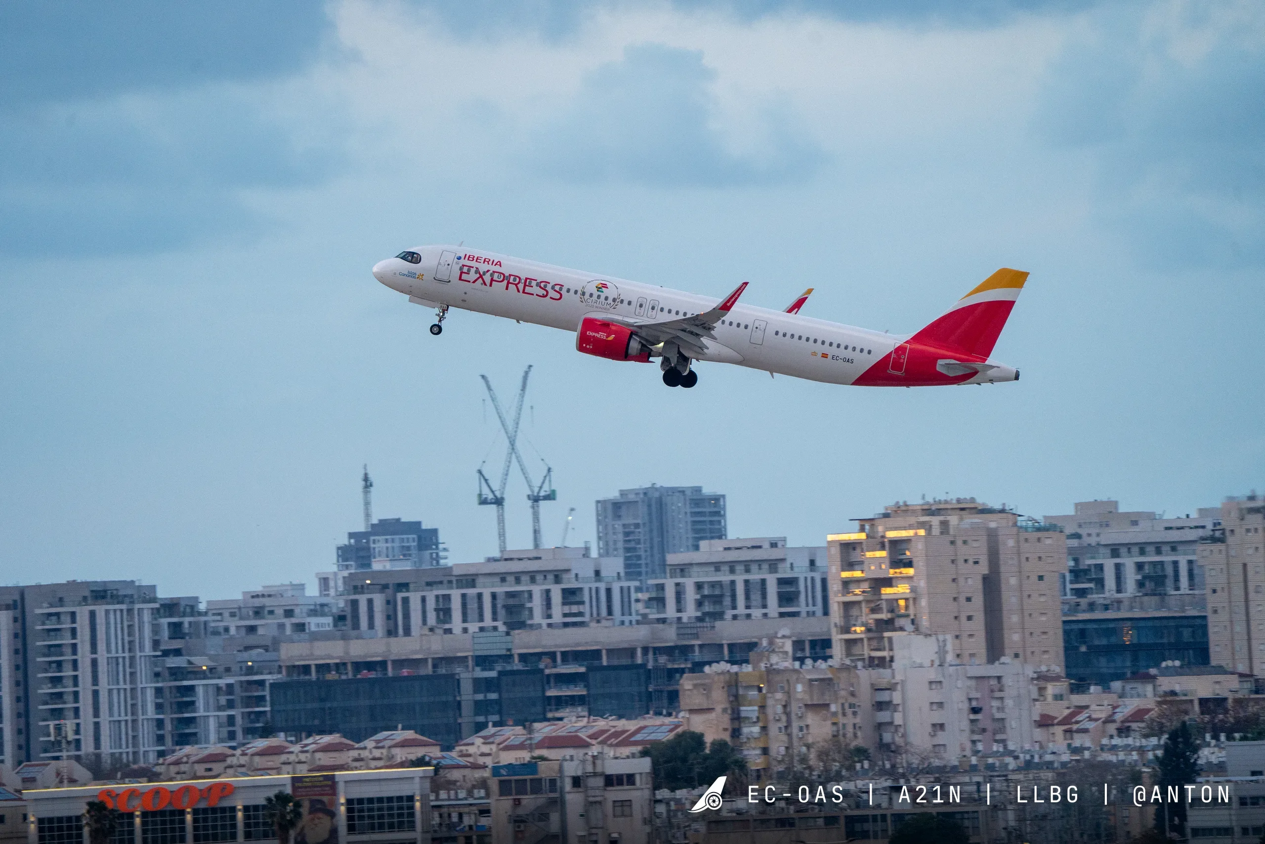 EC-OAS · Airbus A321neo at Ben Gurion International Airport (photo 2 of 2)