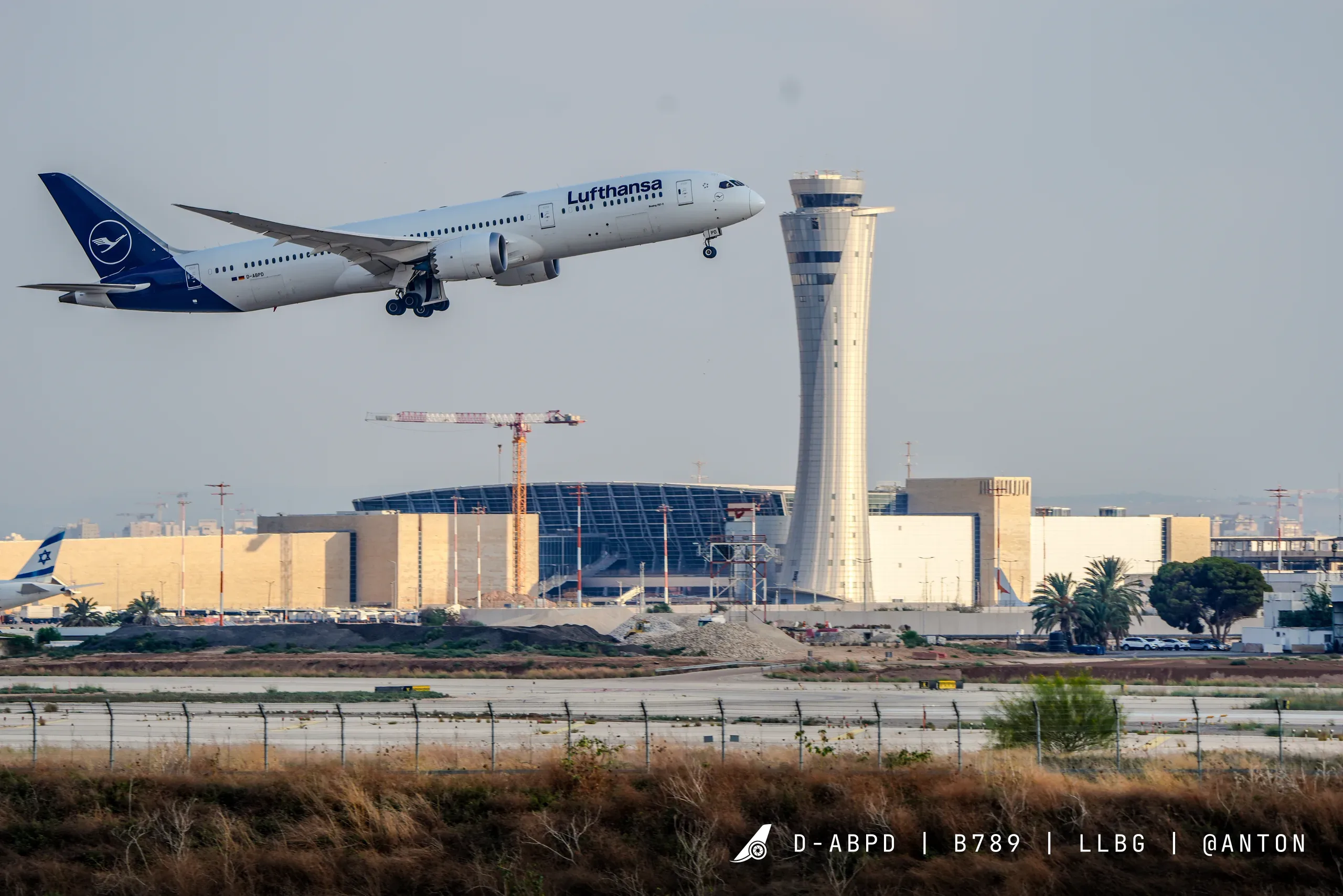 D-ABPD · Boeing 787-9 at Ben Gurion International Airport (photo 5 of 8)