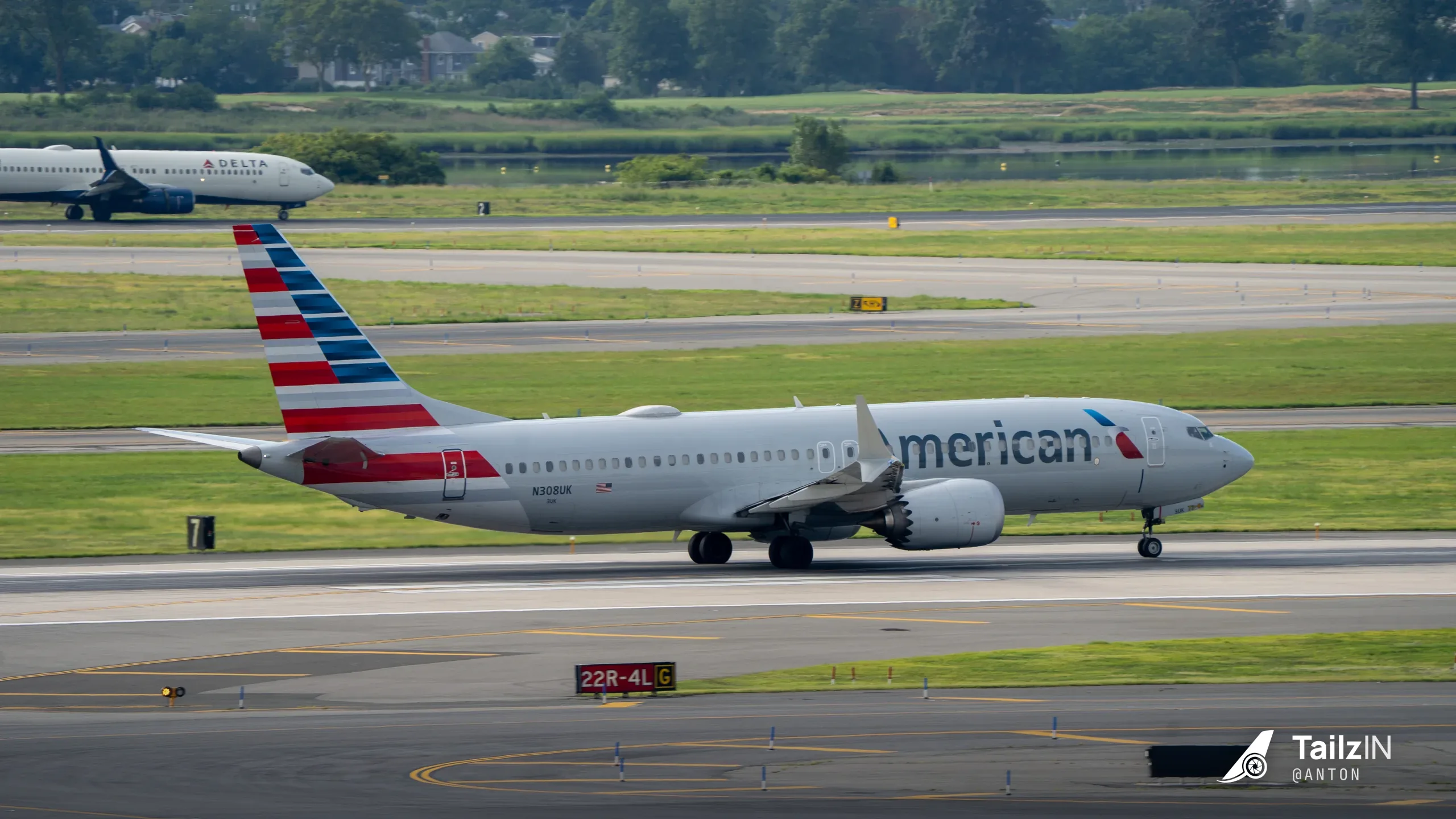 N308UK · Boeing 737 MAX 8 at John F. Kennedy International Airport (photo 2 of 3)