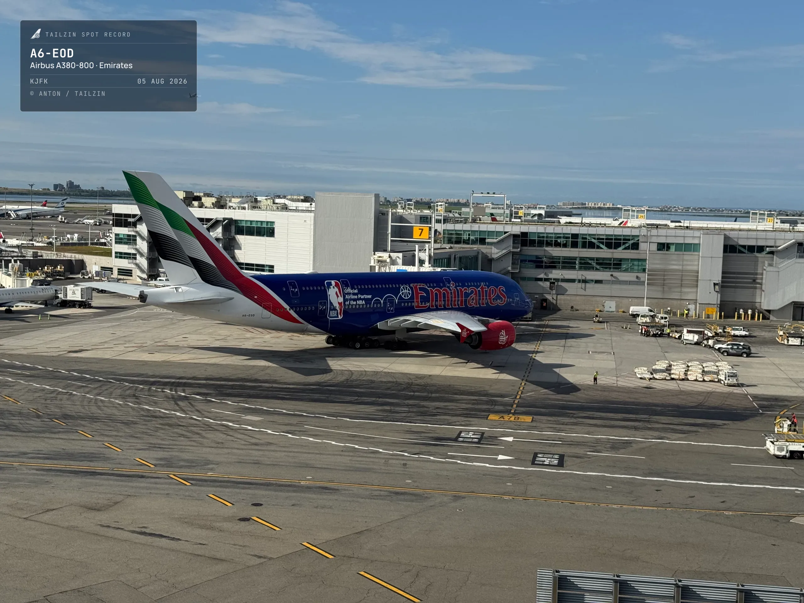 A6-EOD · Airbus A380-800 at John F. Kennedy International Airport (photo 3 of 3)