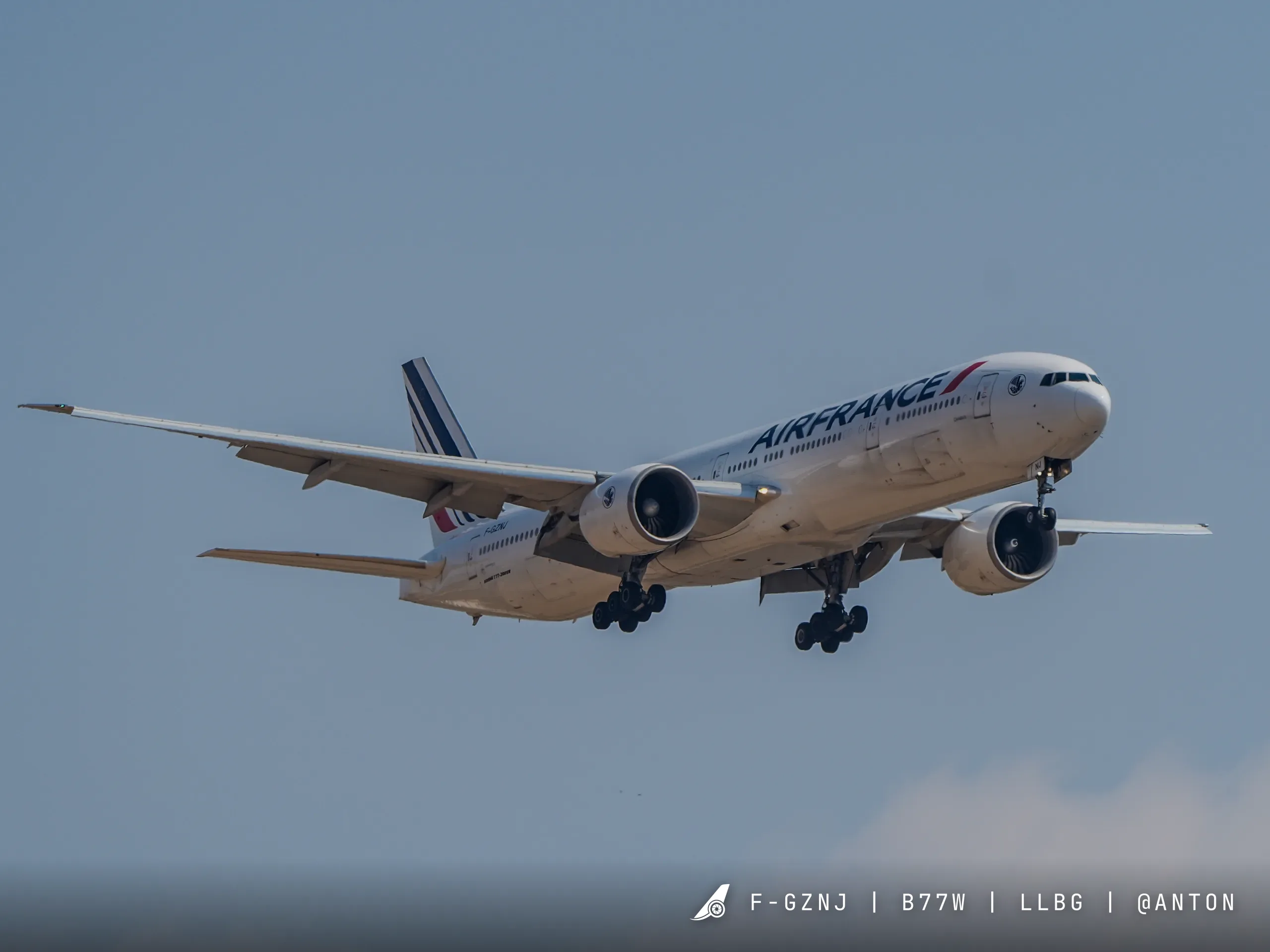 F-GZNJ · Boeing 777-300ER at Ben Gurion International Airport (photo 2 of 8)