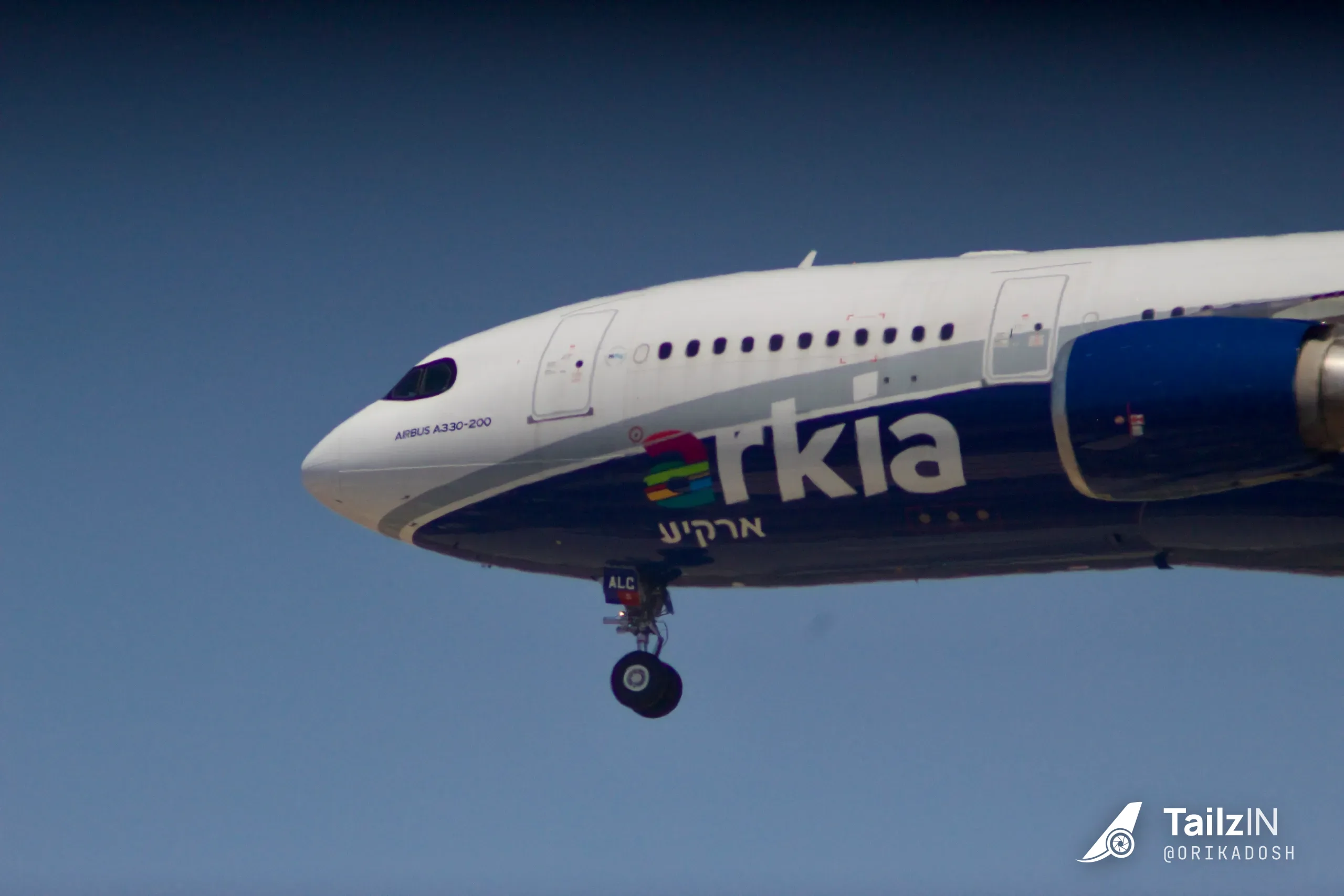 9H-ALC · Airbus A330-200 at Ben Gurion International Airport (photo 3 of 3)