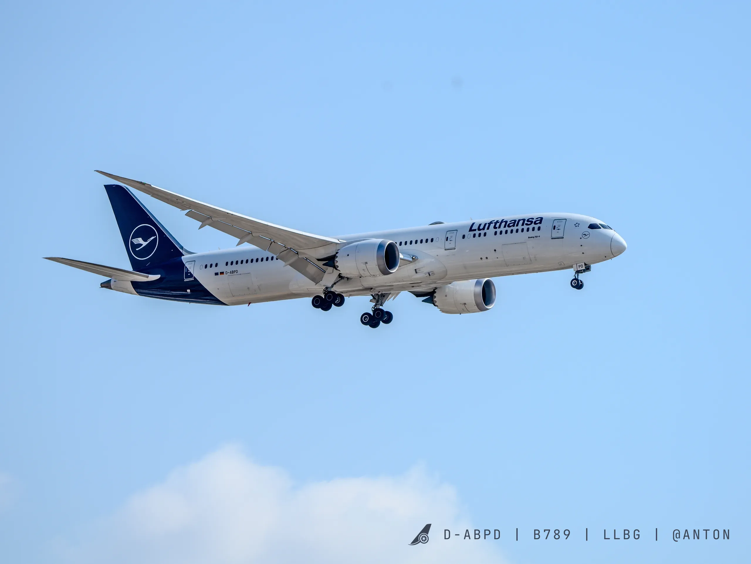 D-ABPD · Boeing 787-9 at Ben Gurion International Airport (photo 6 of 8)