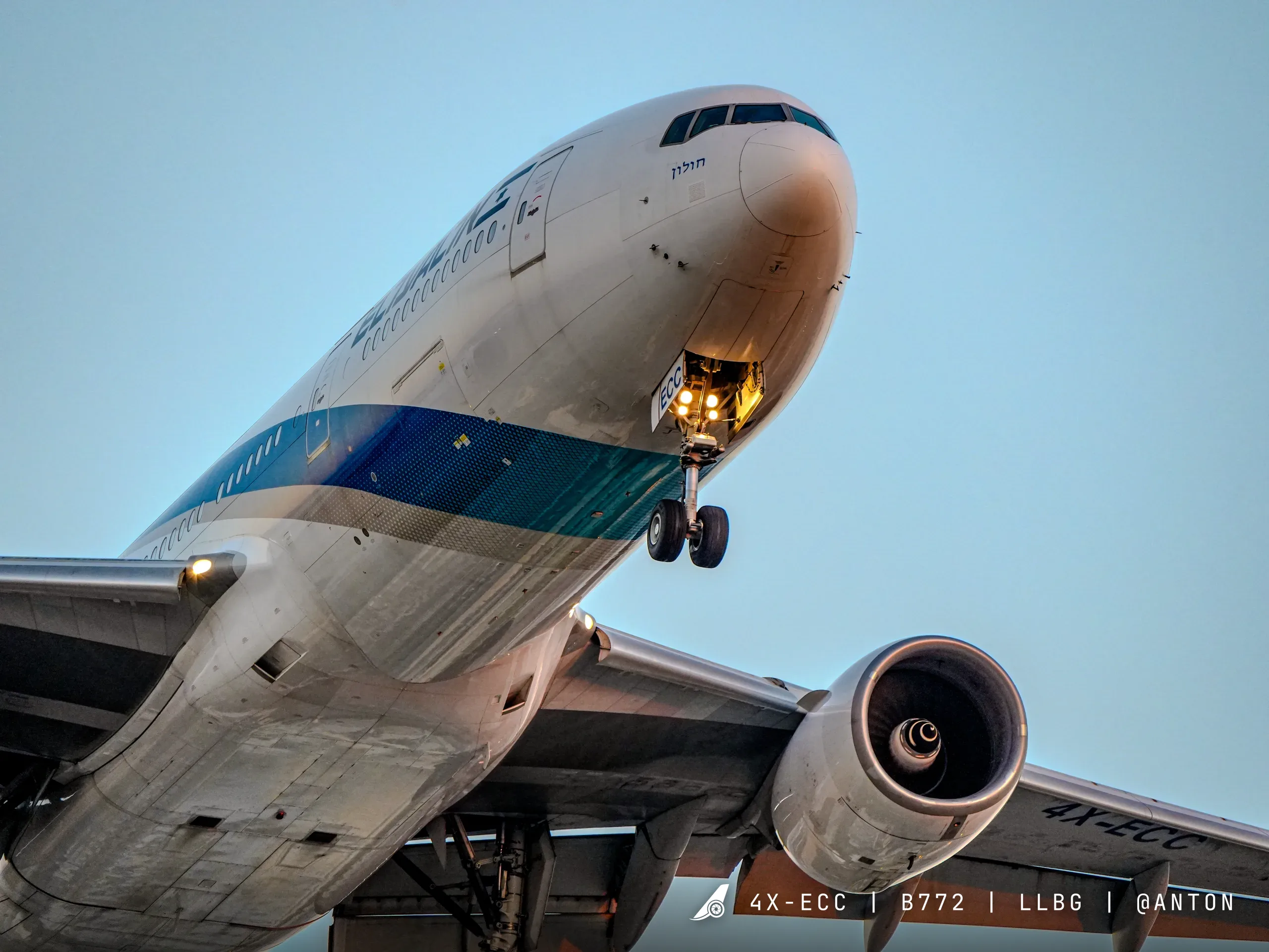 4X-ECC · Boeing 777-200 at Ben Gurion International Airport (photo 2 of 4)