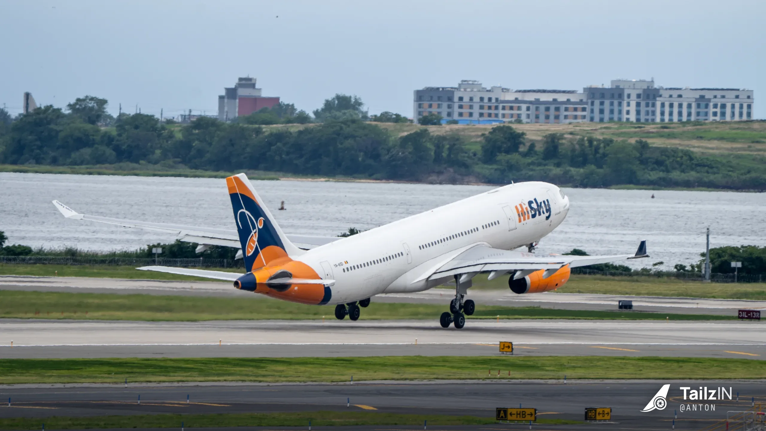YR-KID · Airbus A330-200 at John F. Kennedy International Airport (photo 4 of 5)