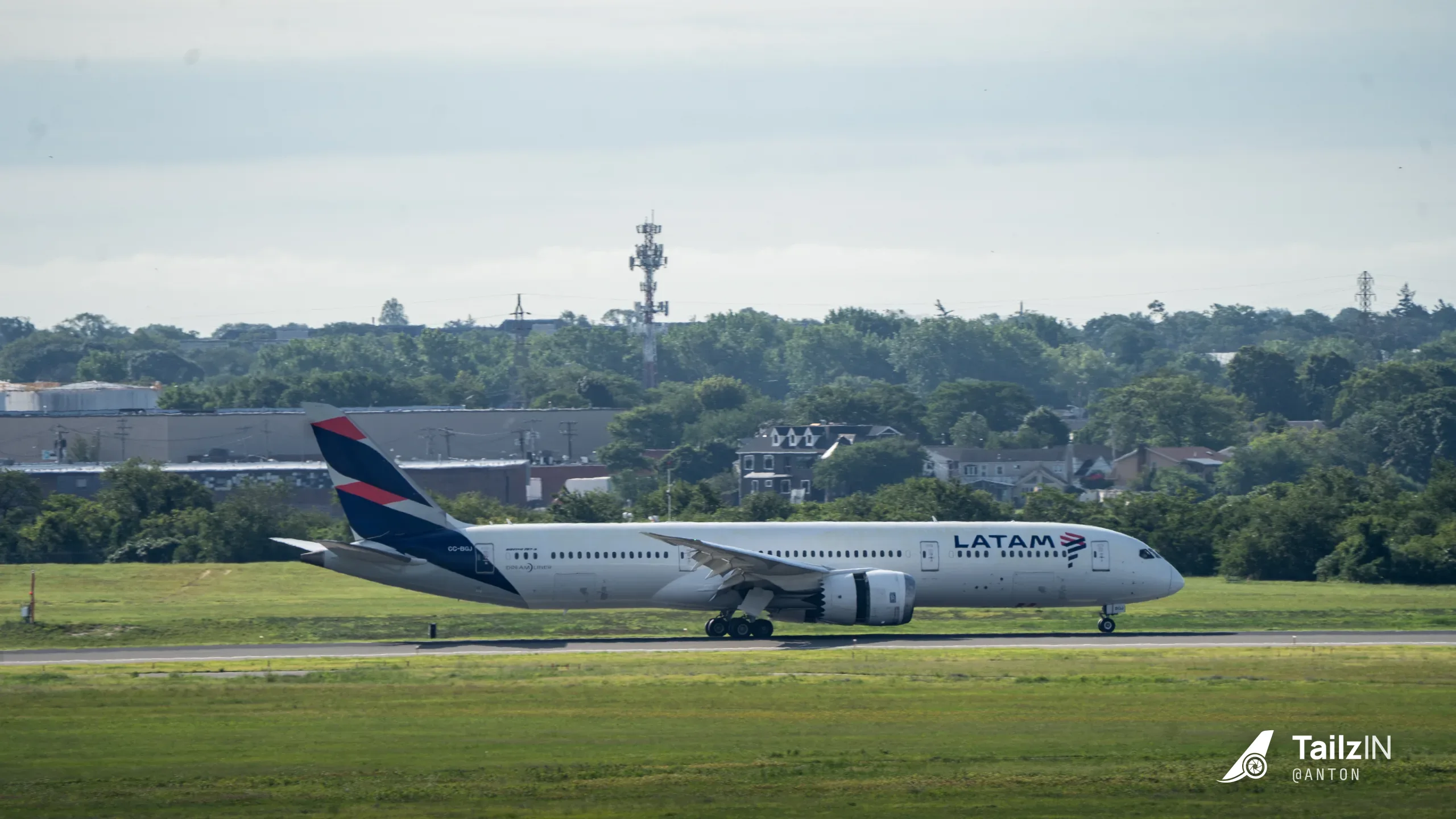 CC-BGJ · Boeing 787-9 at John F. Kennedy International Airport (photo 2 of 2)